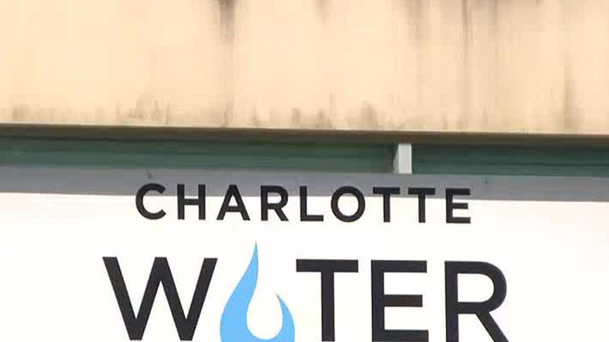 About 460 gallons spilled into Lake Norman after a private horizontal driller damaged a sewer...