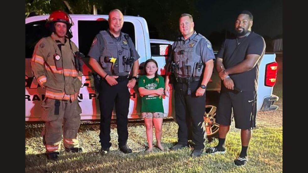 Alli Glass, 8, is being credited with saving her great-grandfather after a late-night...
