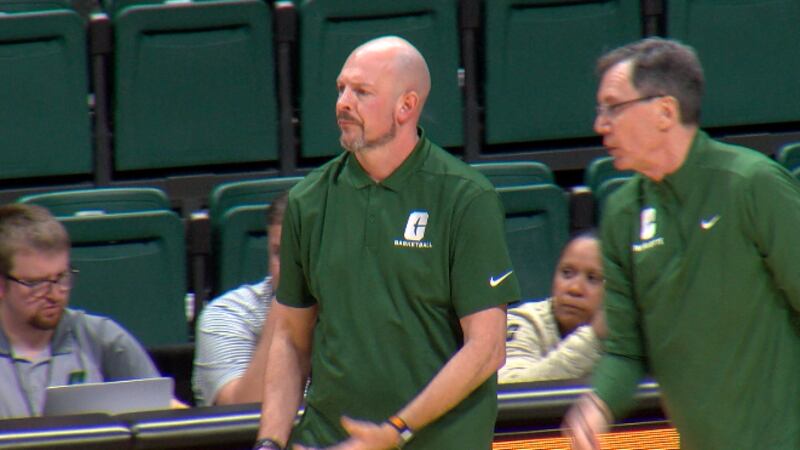 Nik Graves scores a career high 15 points to lead the Charlotte 49ers to a victory over Maine...