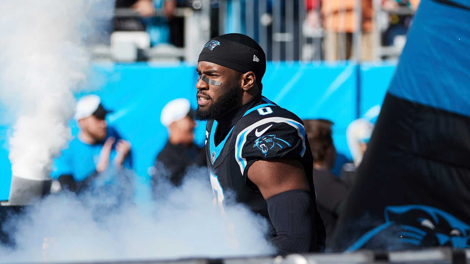 Panthers star Brian Burns traded to Giants, signs 5-year deal worth $150M